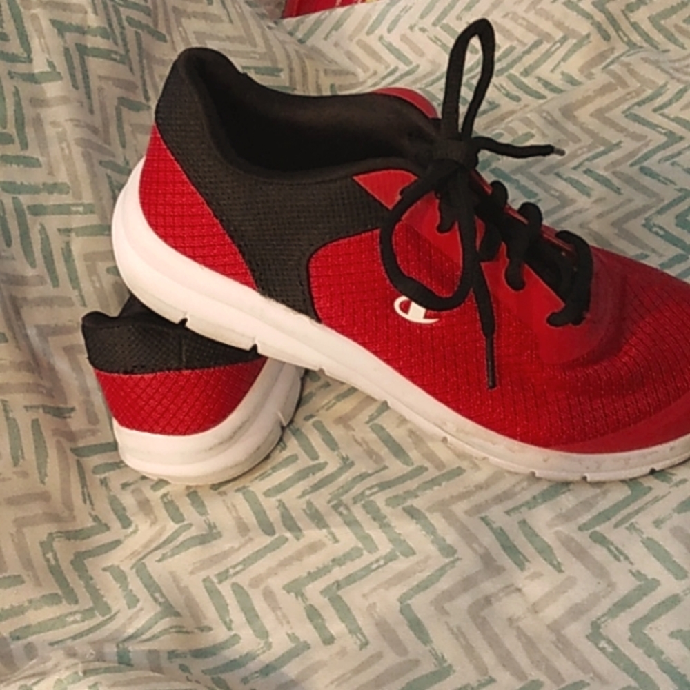 Boys Champion tennis size 3